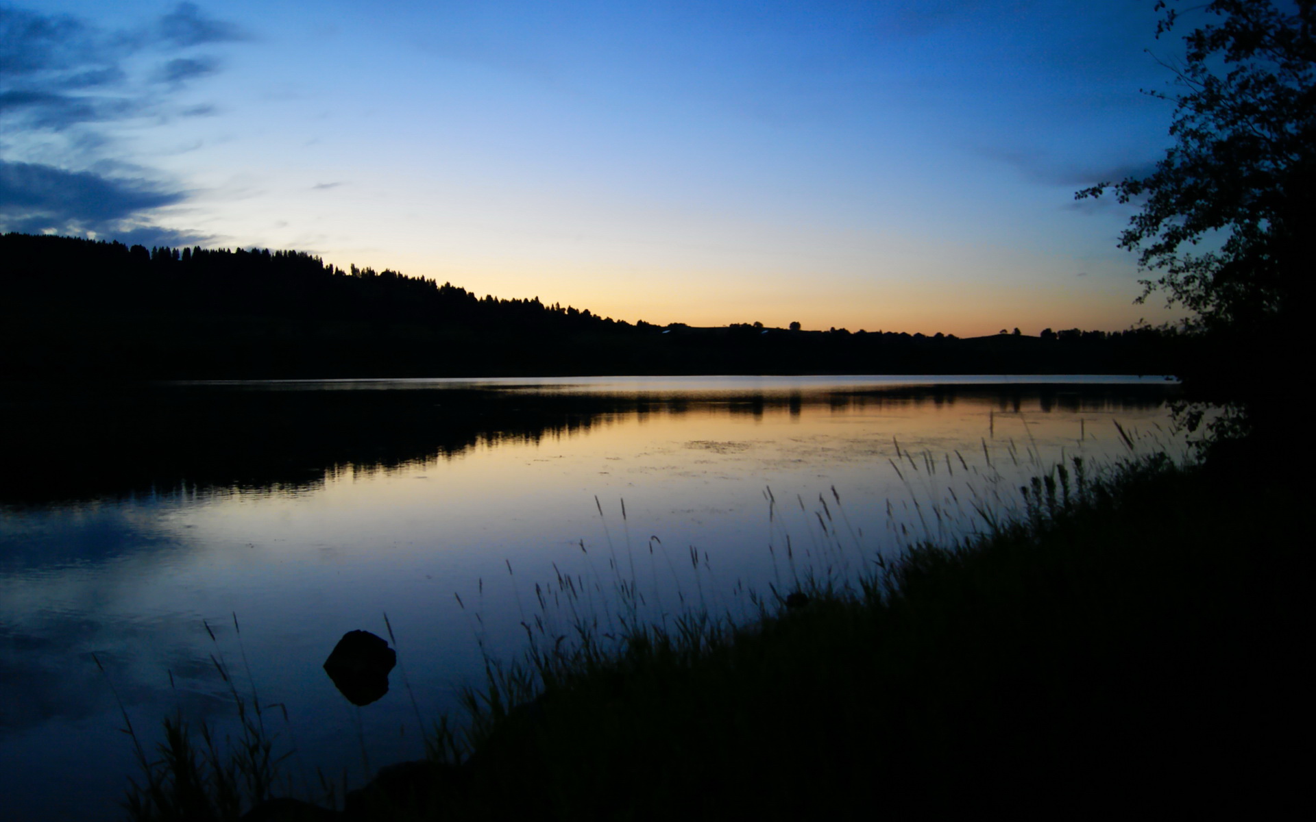 以色列空袭首都，局势急转直下，以色列遭到空袭